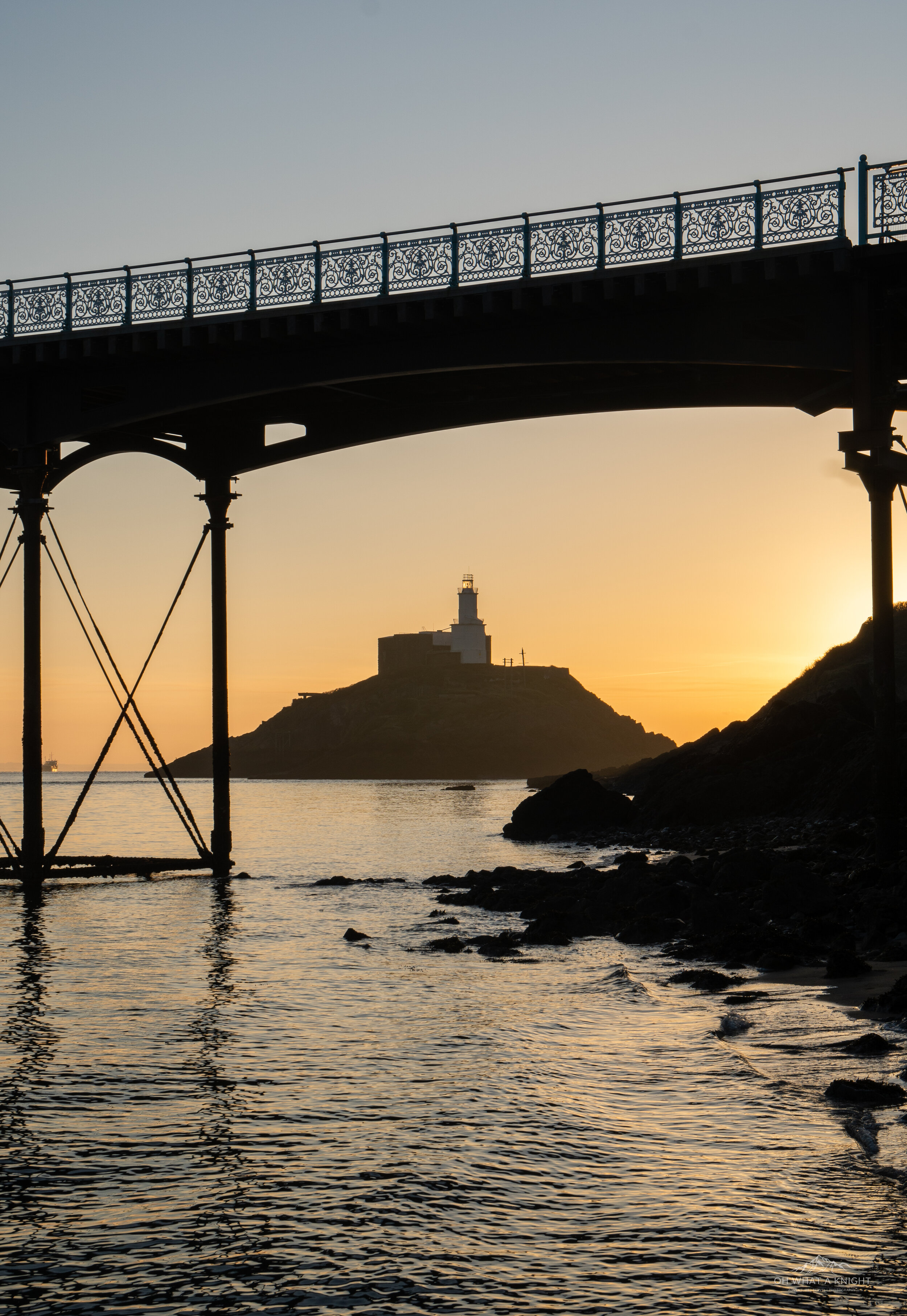 mumbles lighhouse (9).jpg